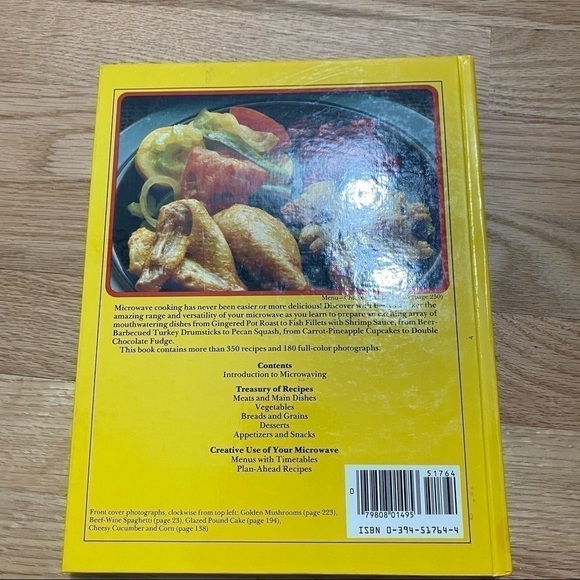 Vintage Betty Crocker’s Microwave Cookbook Yellow - Picture 4 of 4